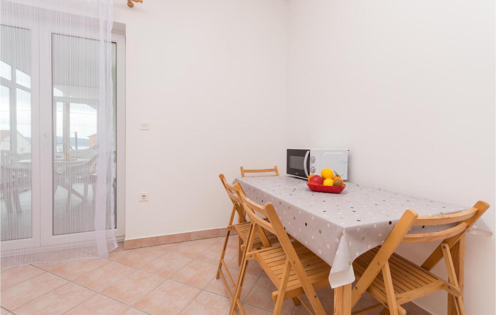 Awesome Apartment In Sveti Filip I Jakov W/ 1 Bedrooms Exterior photo
