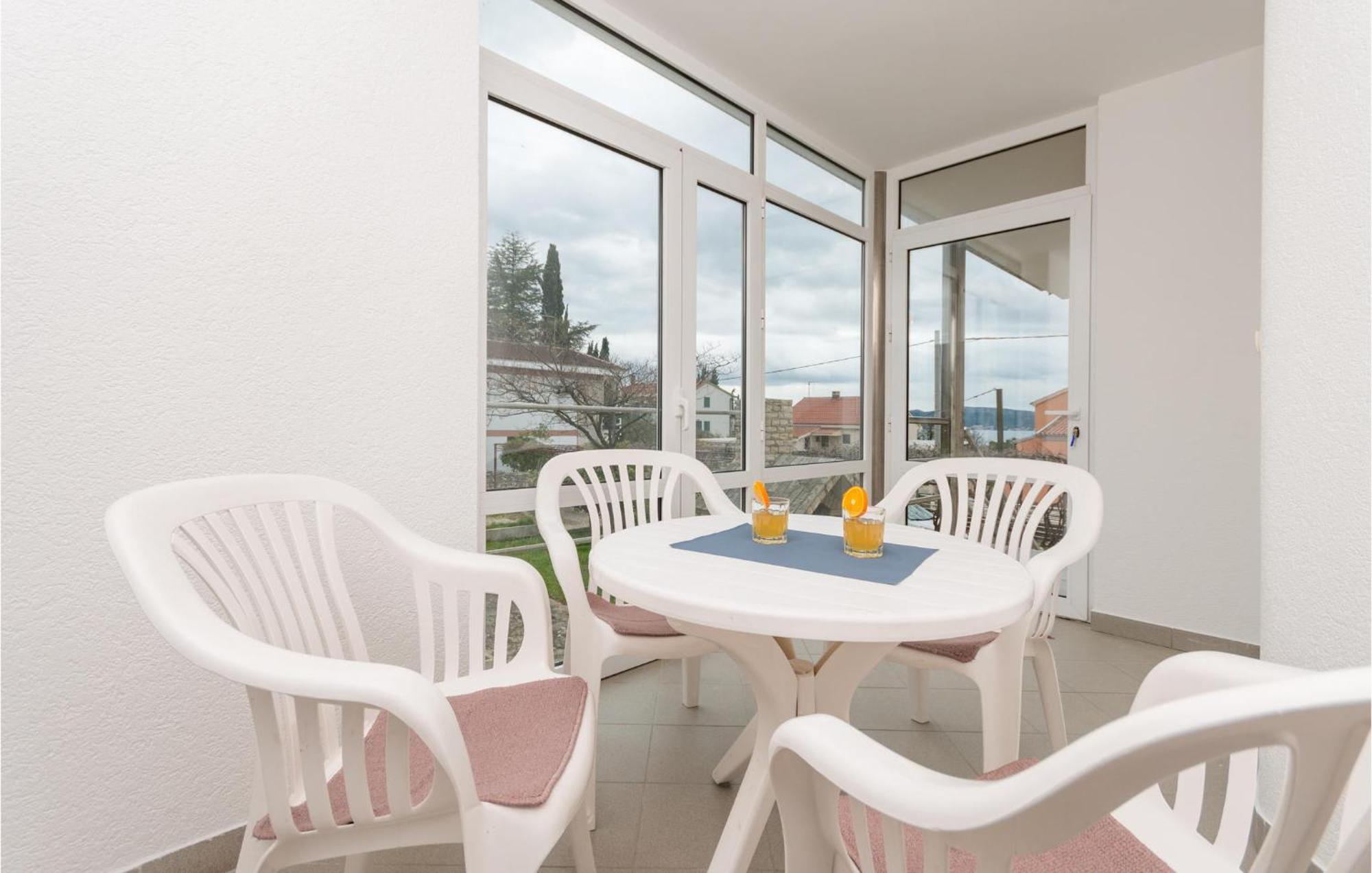 Awesome Apartment In Sveti Filip I Jakov W/ 1 Bedrooms Exterior photo