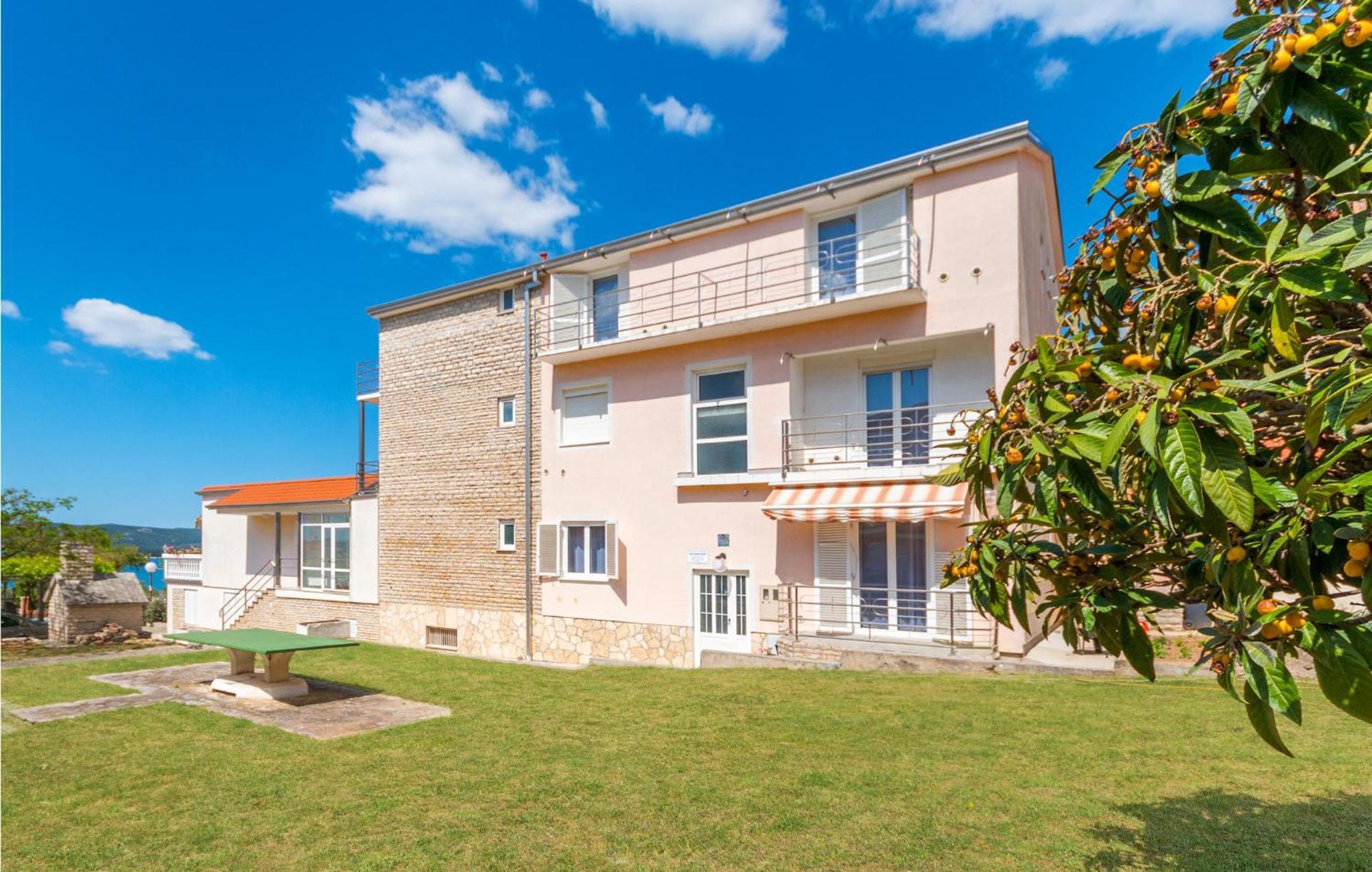 Awesome Apartment In Sveti Filip I Jakov W/ 1 Bedrooms Exterior photo